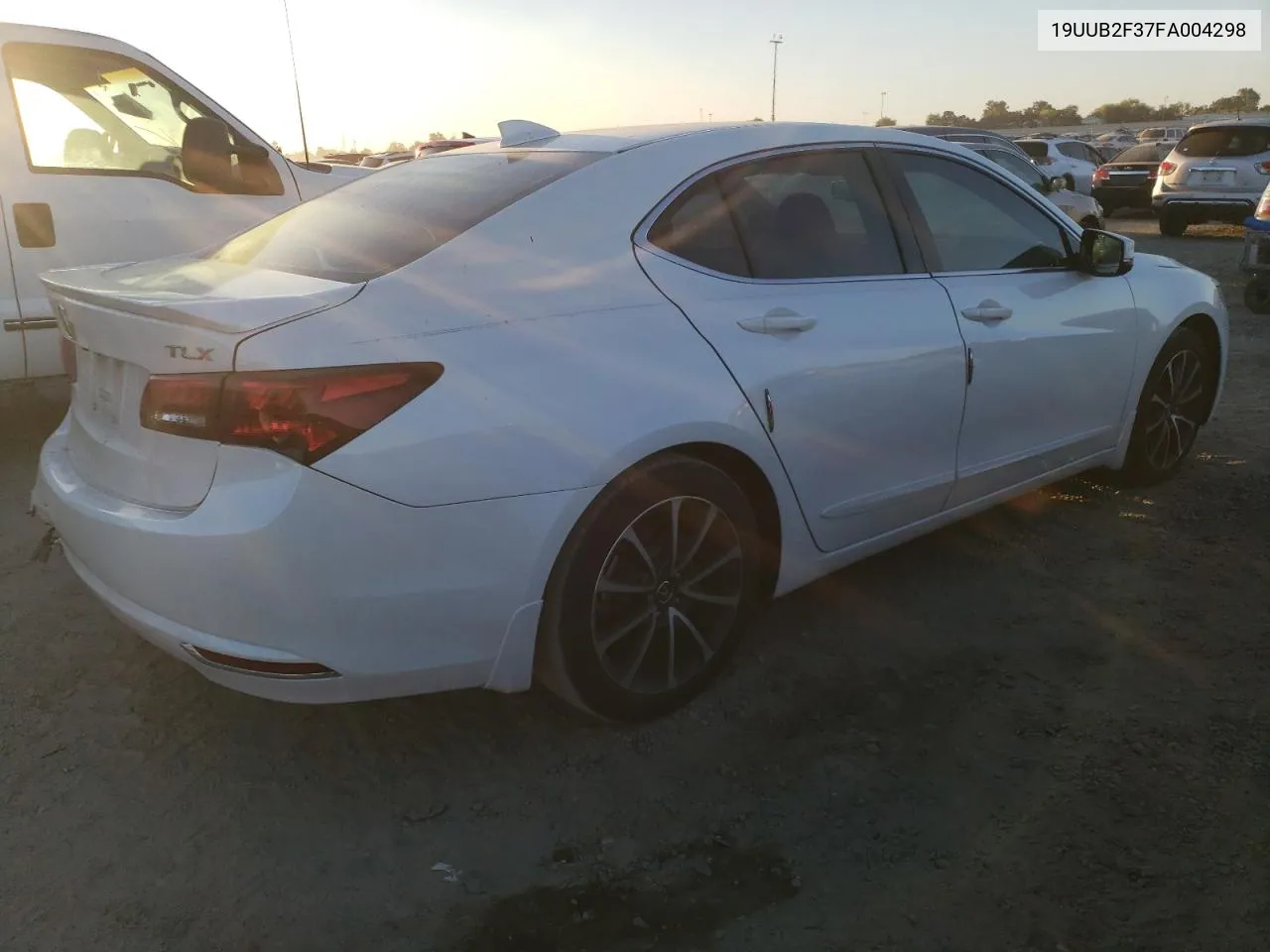 19UUB2F37FA004298 2015 Acura Tlx