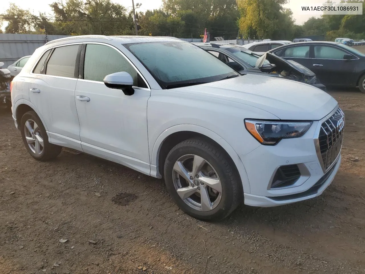 WA1AECF30L1086931 2020 Audi Q3 Premium