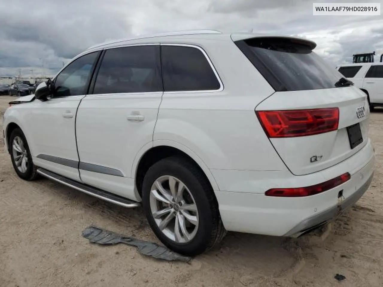 WA1LAAF79HD028916 2017 Audi Q7 Premium Plus