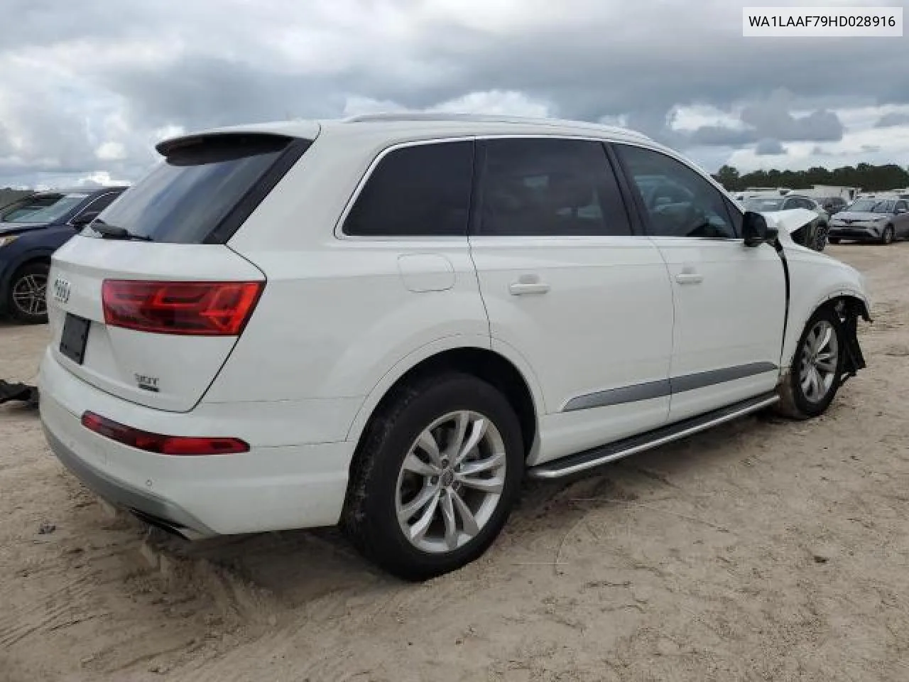 WA1LAAF79HD028916 2017 Audi Q7 Premium Plus