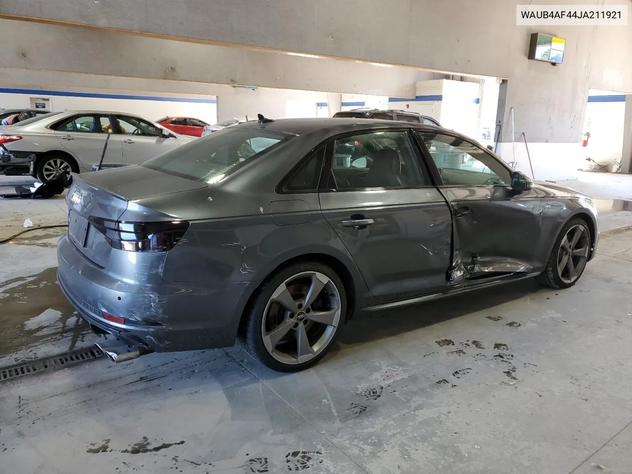 WAUB4AF44JA211921 2018 Audi S4 Premium Plus