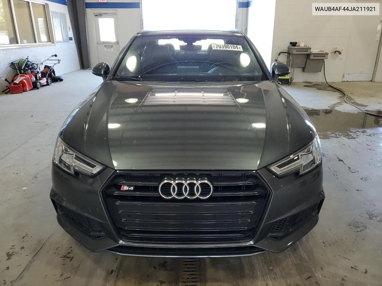 2018 Audi S4 Premium Plus VIN: WAUB4AF44JA211921 Lot: 70390104