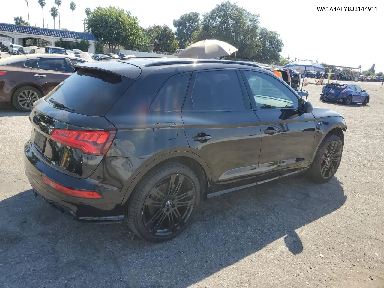 WA1A4AFY8J2144911 2018 Audi Sq5 Premium Plus