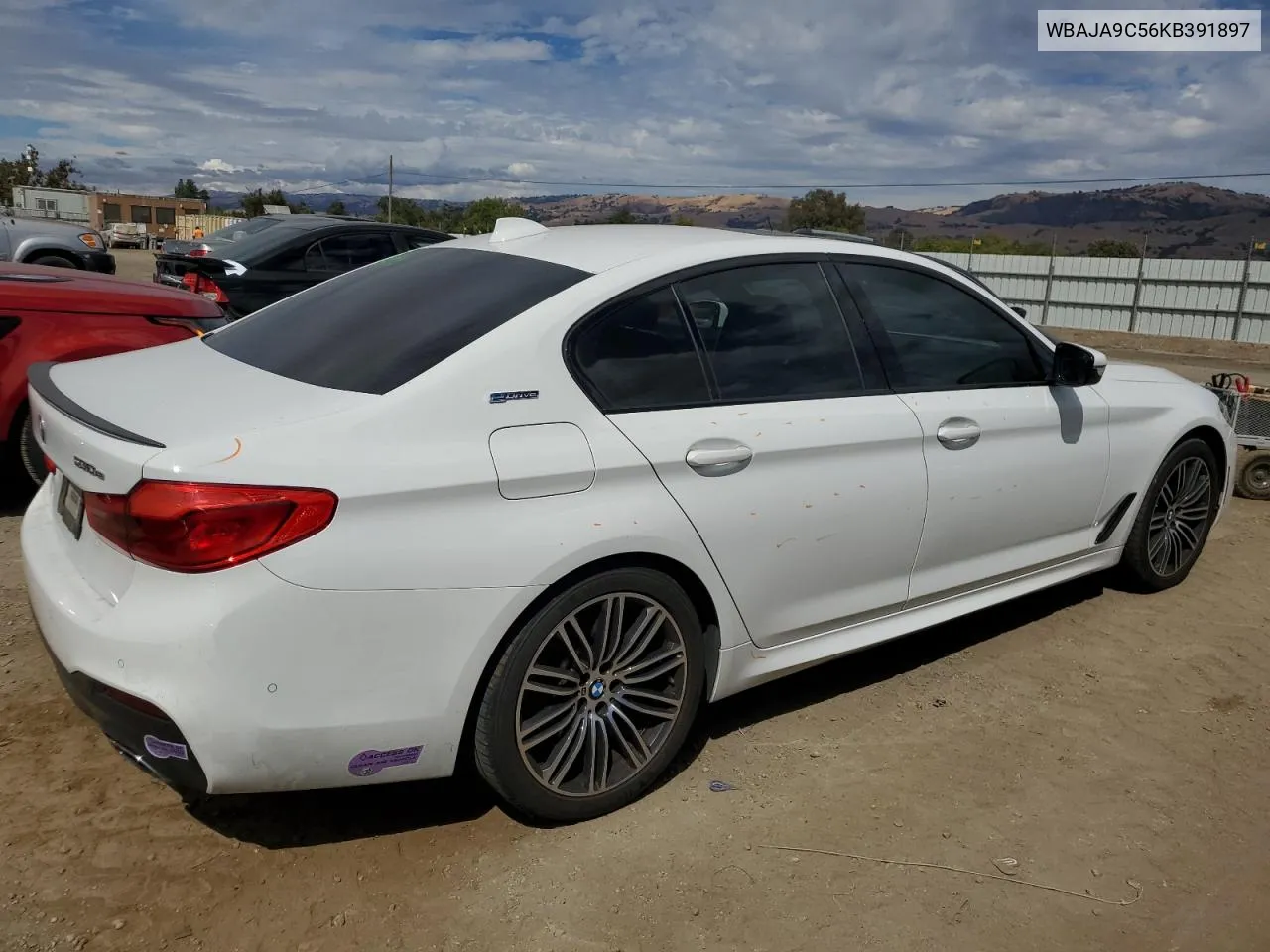 WBAJA9C56KB391897 2019 BMW 530E