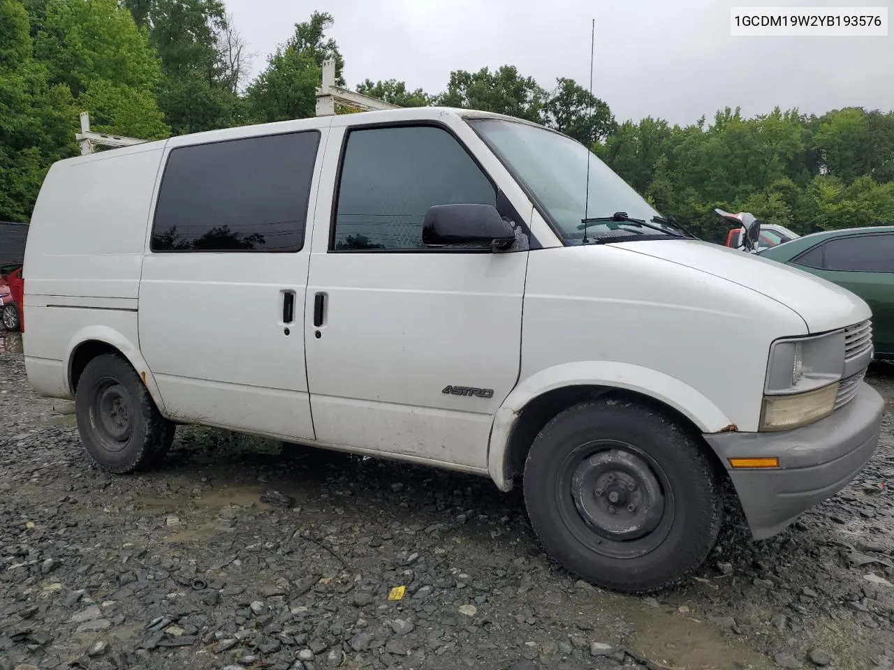 2000 Chevrolet Astro VIN: 1GCDM19W2YB193576 Lot: 64040044