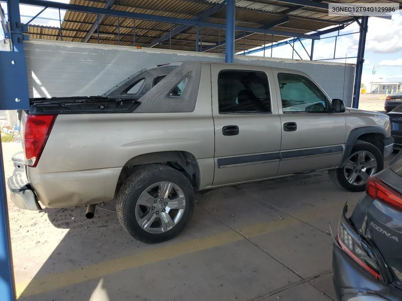 2004 Chevrolet Avalanche C1500 VIN: 3GNEC12T94G129986 Lot: 71597374