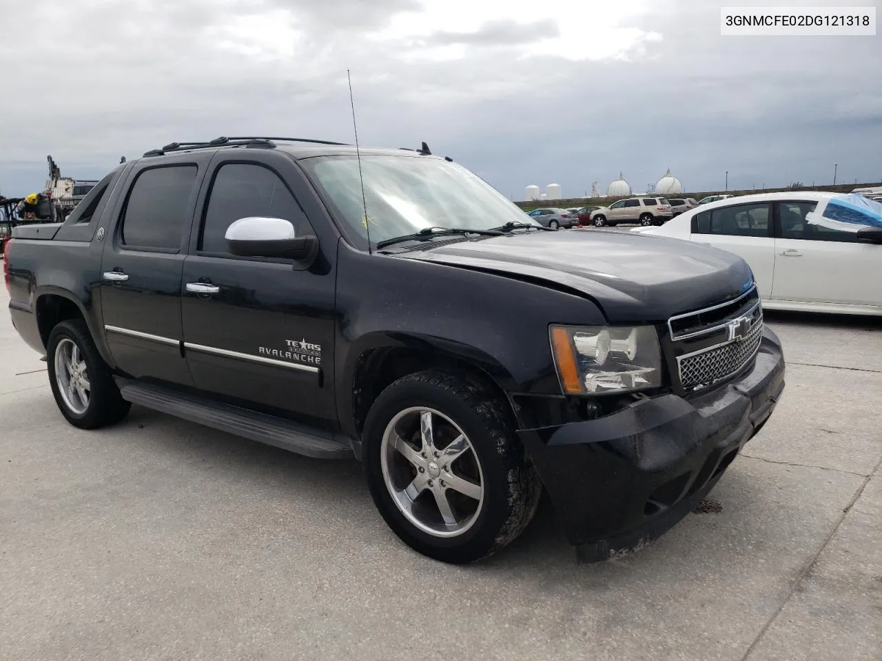 3GNMCFE02DG121318 2013 Chevrolet Avalanche Lt