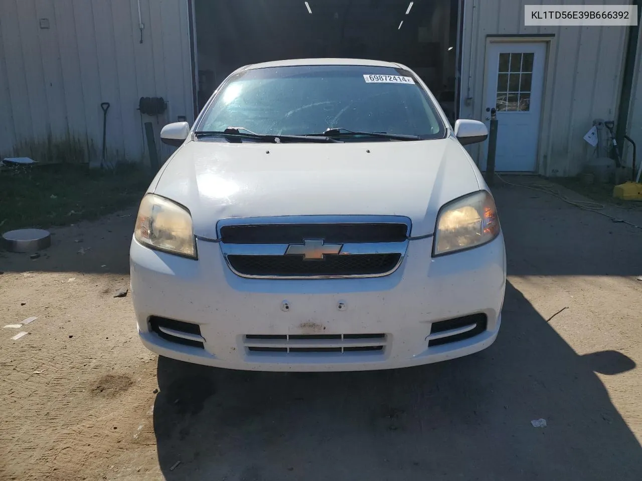 2009 Chevrolet Aveo Ls VIN: KL1TD56E39B666392 Lot: 69872414