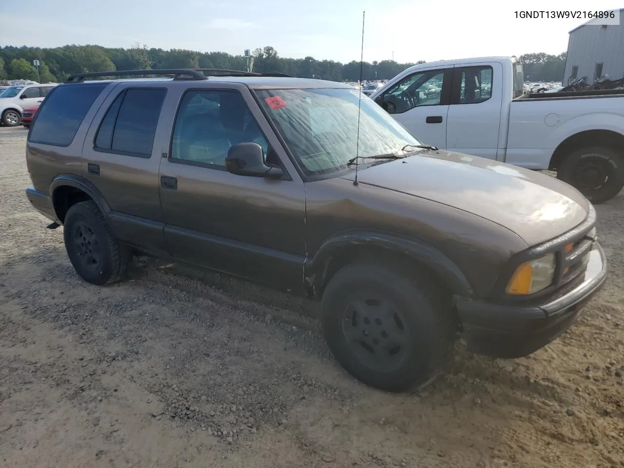 1997 Chevrolet Blazer VIN: 1GNDT13W9V2164896 Lot: 71029194