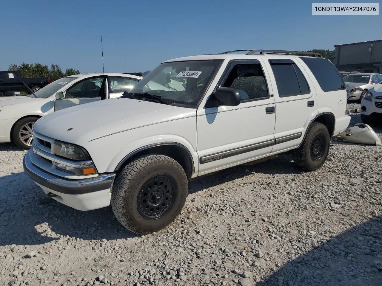 1GNDT13W4Y2347076 2000 Chevrolet Blazer