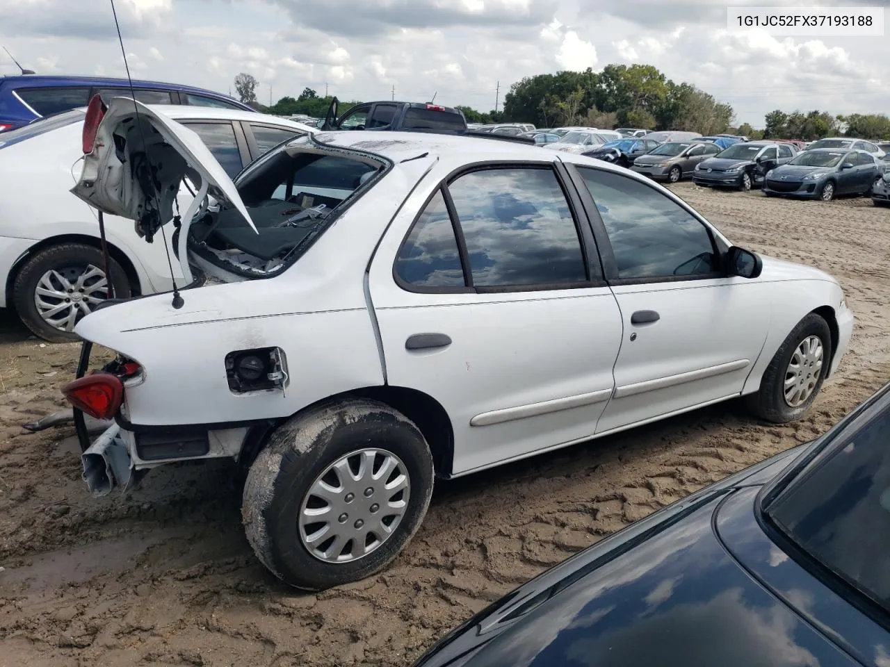 2003 Chevrolet Cavalier VIN: 1G1JC52FX37193188 Lot: 69803604