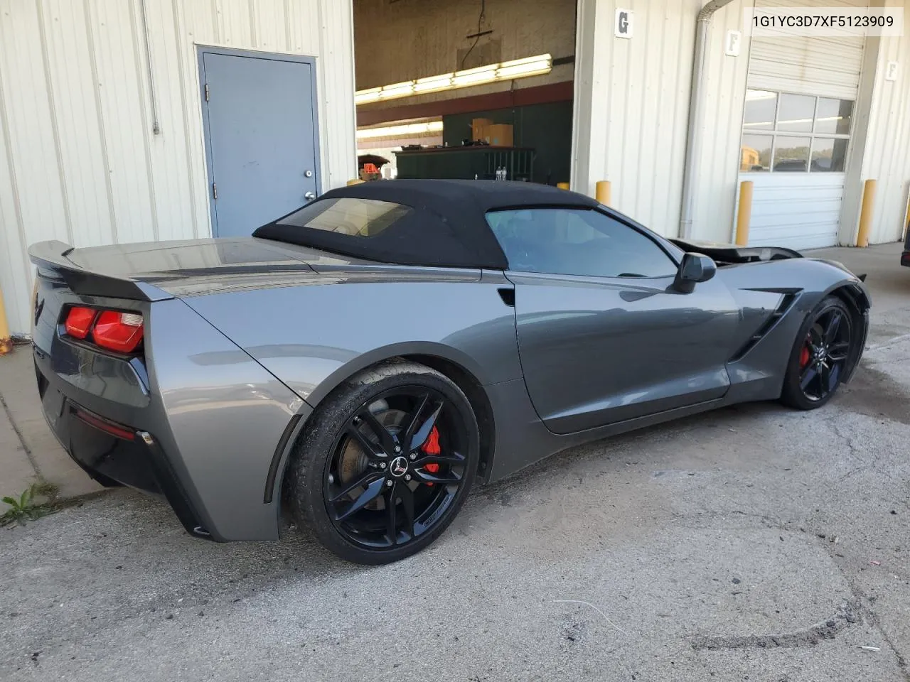 1G1YC3D7XF5123909 2015 Chevrolet Corvette Stingray 2Lt