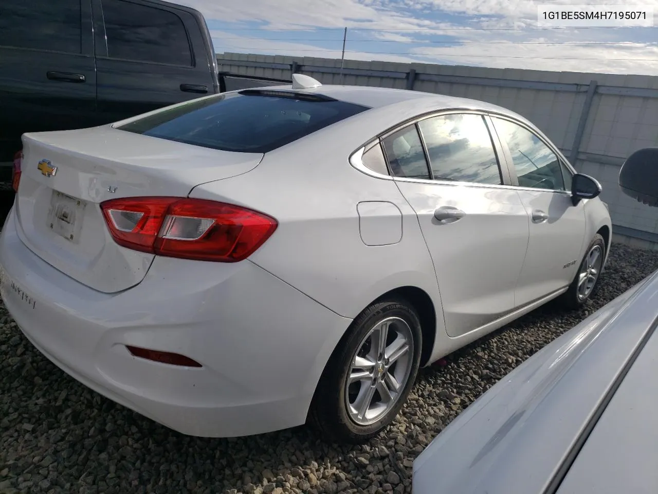 1G1BE5SM4H7195071 2017 Chevrolet Cruze Lt