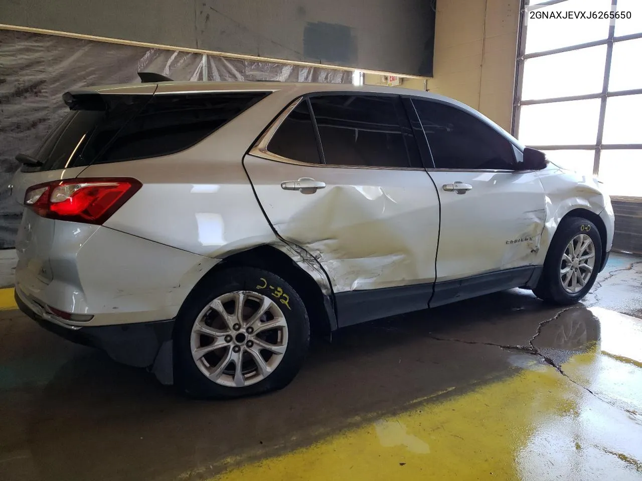 2GNAXJEVXJ6265650 2018 Chevrolet Equinox Lt