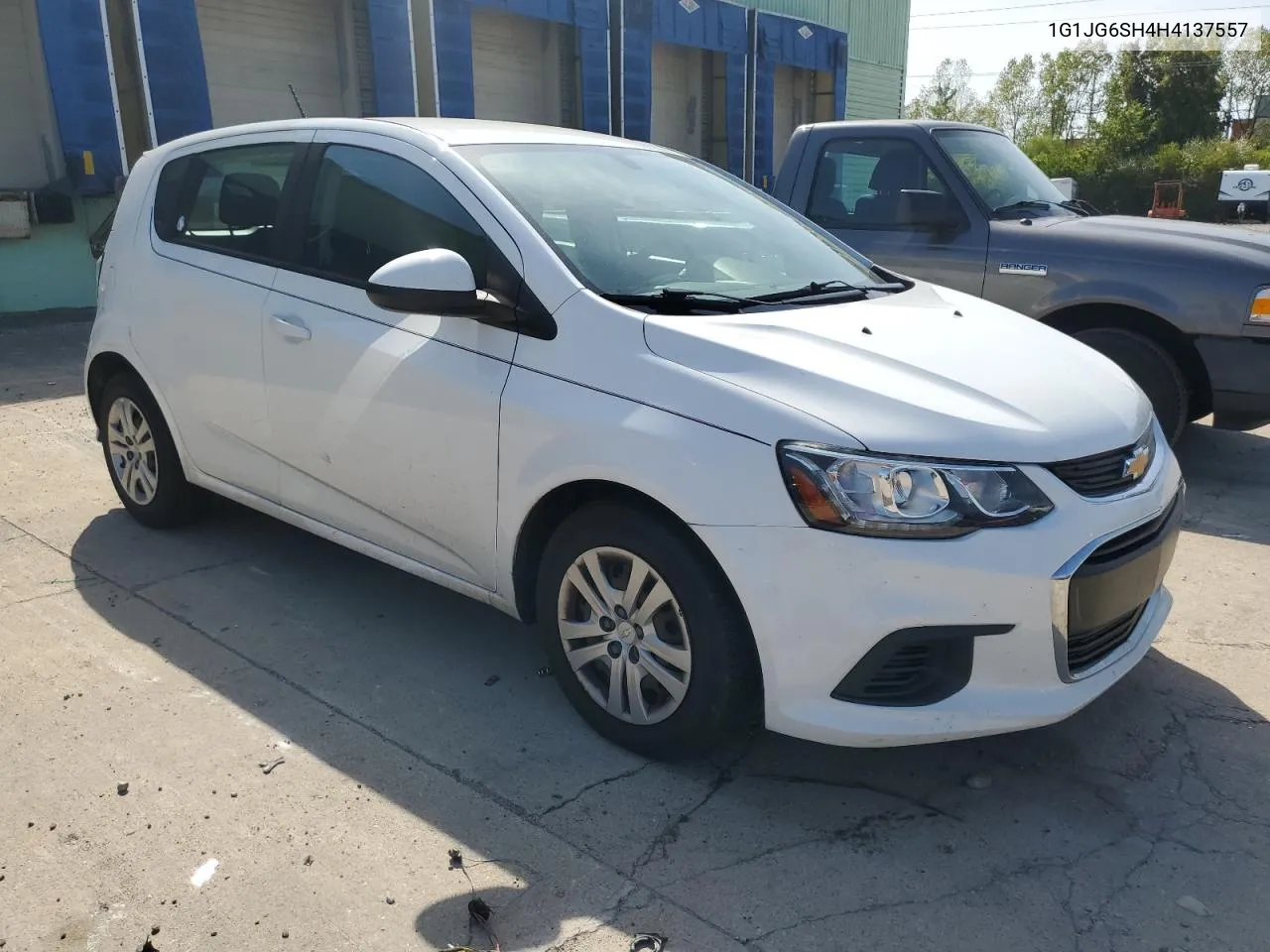 2017 Chevrolet Sonic VIN: 1G1JG6SH4H4137557 Lot: 71384974