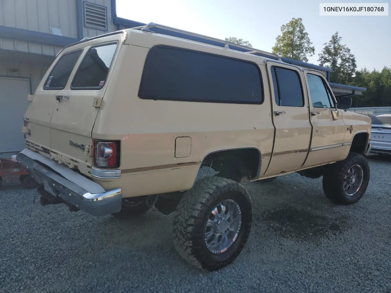 1988 Chevrolet Suburban V10 VIN: 1GNEV16K0JF180768 Lot: 68002764