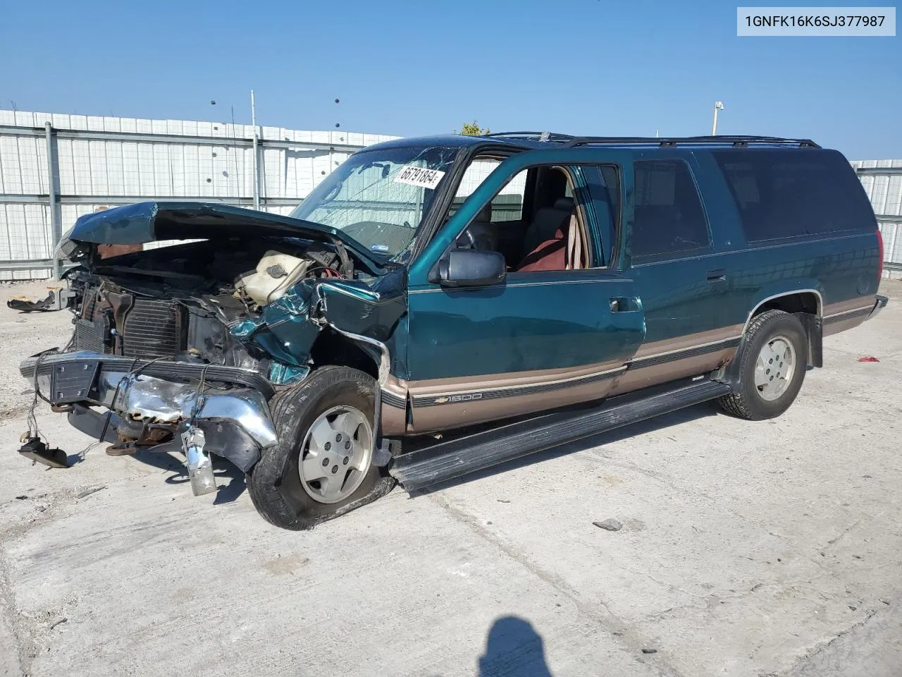 1995 Chevrolet Suburban K1500 VIN: 1GNFK16K6SJ377987 Lot: 66791864