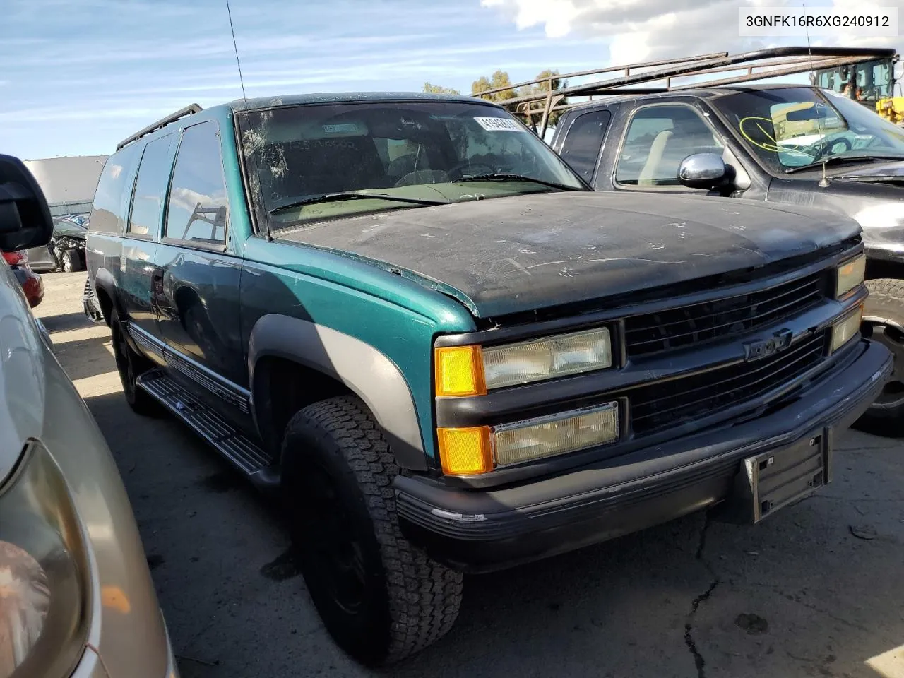 1999 Chevrolet Suburban K1500 VIN: 3GNFK16R6XG240912 Lot: 41942614