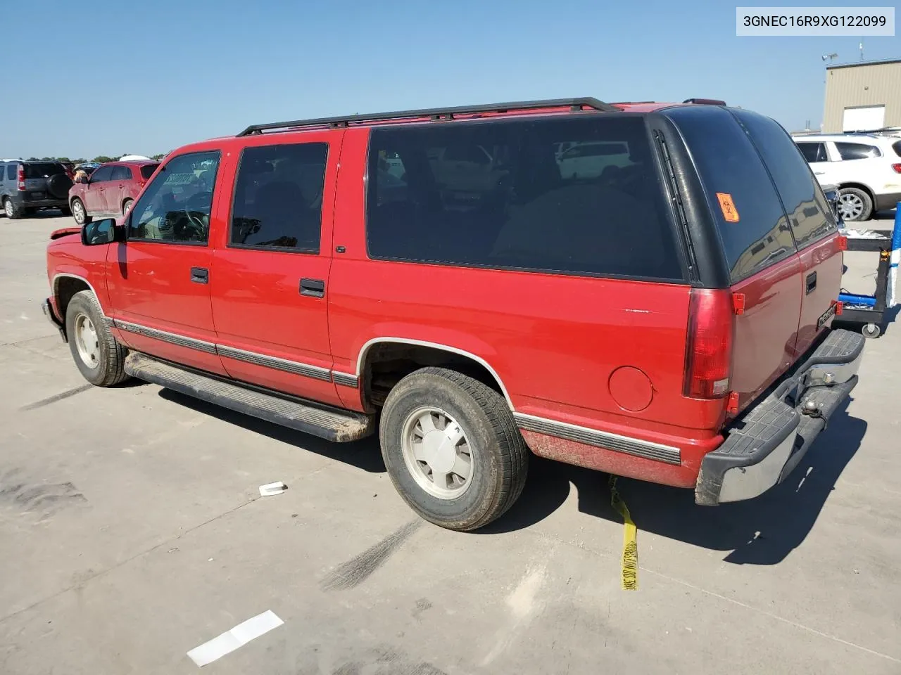 1999 Chevrolet Suburban C1500 VIN: 3GNEC16R9XG122099 Lot: 70700224