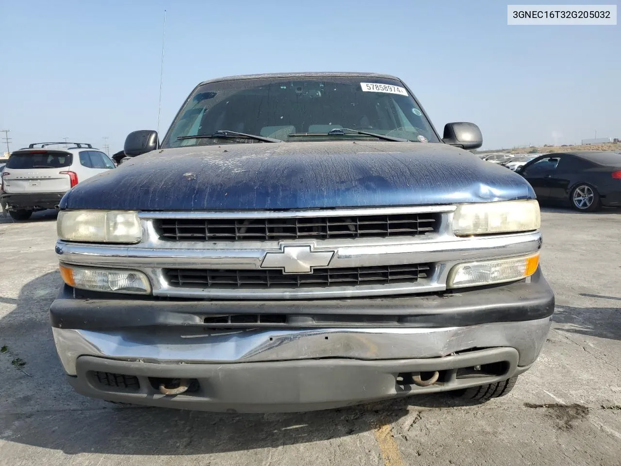 2002 Chevrolet Suburban C1500 VIN: 3GNEC16T32G205032 Lot: 57858974