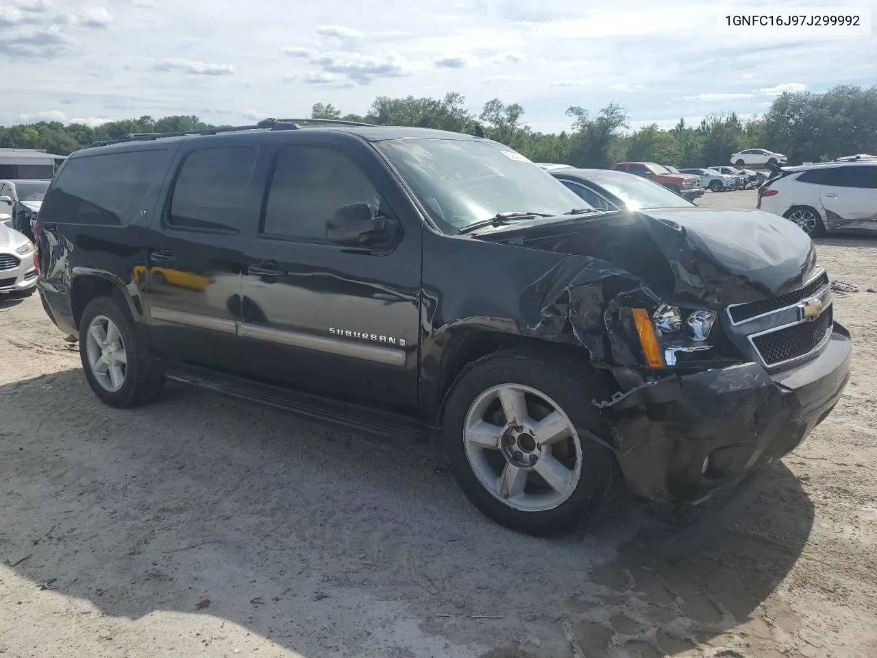 2007 Chevrolet Suburban C1500 VIN: 1GNFC16J97J299992 Lot: 62642934