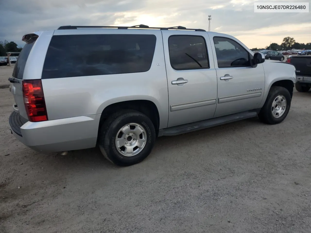 2013 Chevrolet Suburban C1500 Lt VIN: 1GNSCJE07DR226480 Lot: 71654124