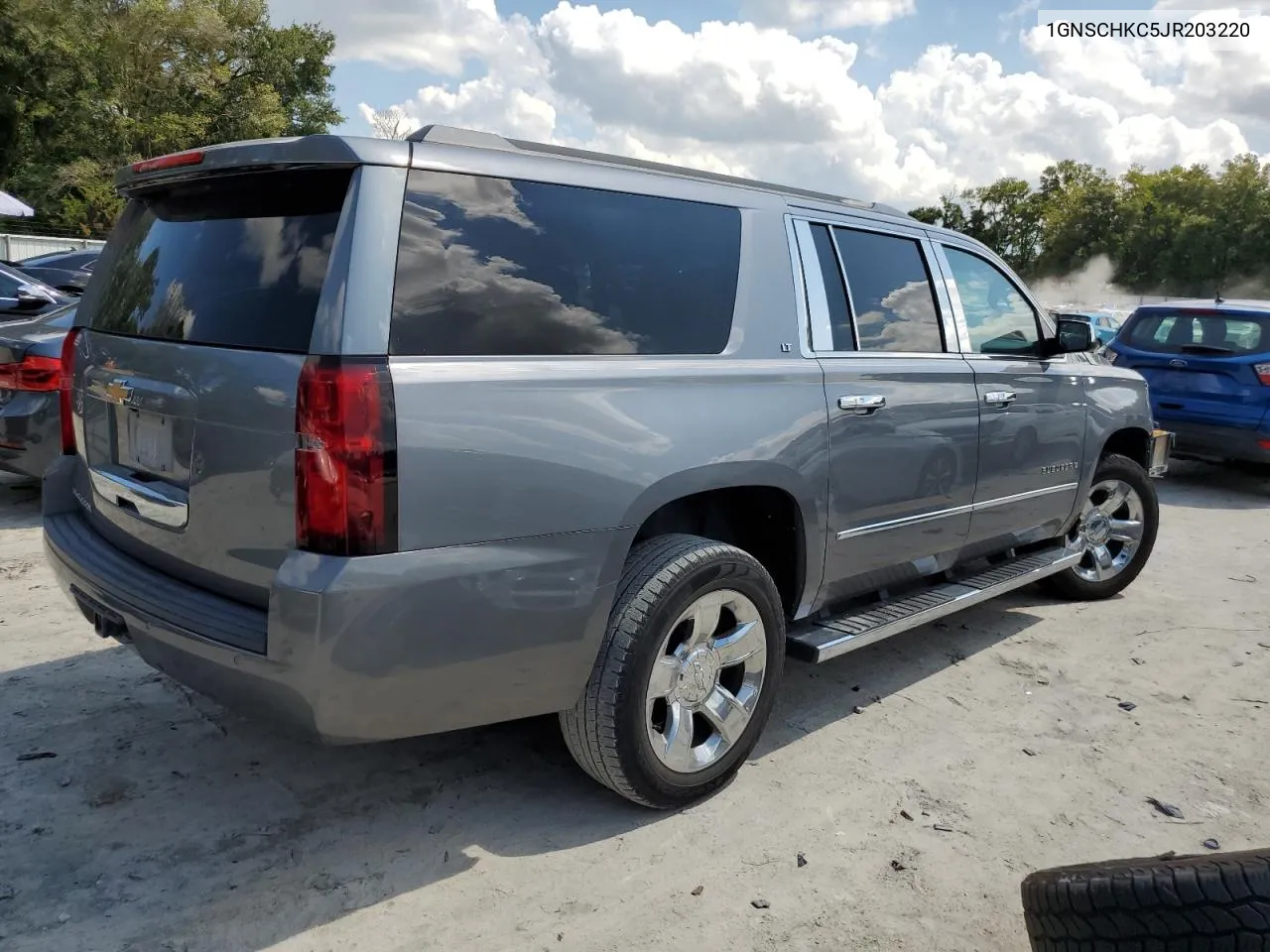 2018 Chevrolet Suburban C1500 Lt VIN: 1GNSCHKC5JR203220 Lot: 70905784