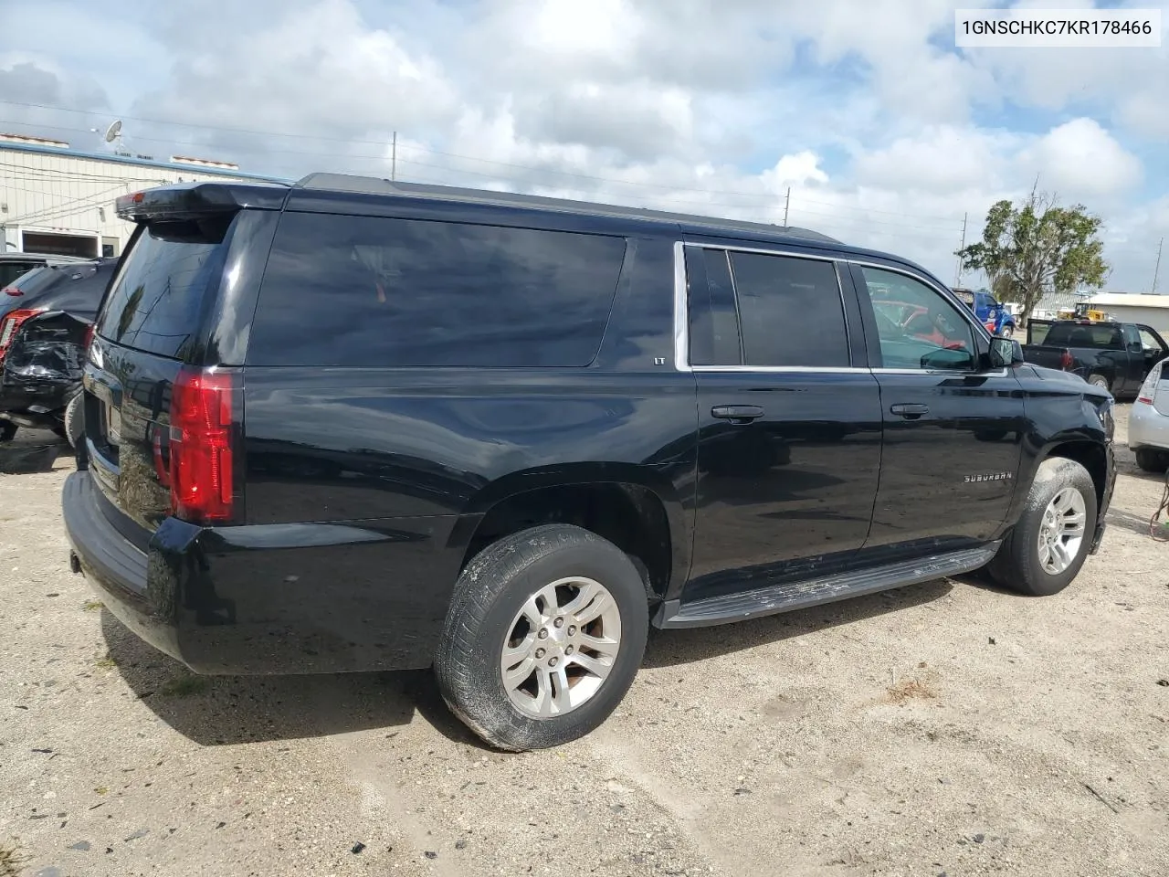 2019 Chevrolet Suburban C1500 Lt VIN: 1GNSCHKC7KR178466 Lot: 70145464