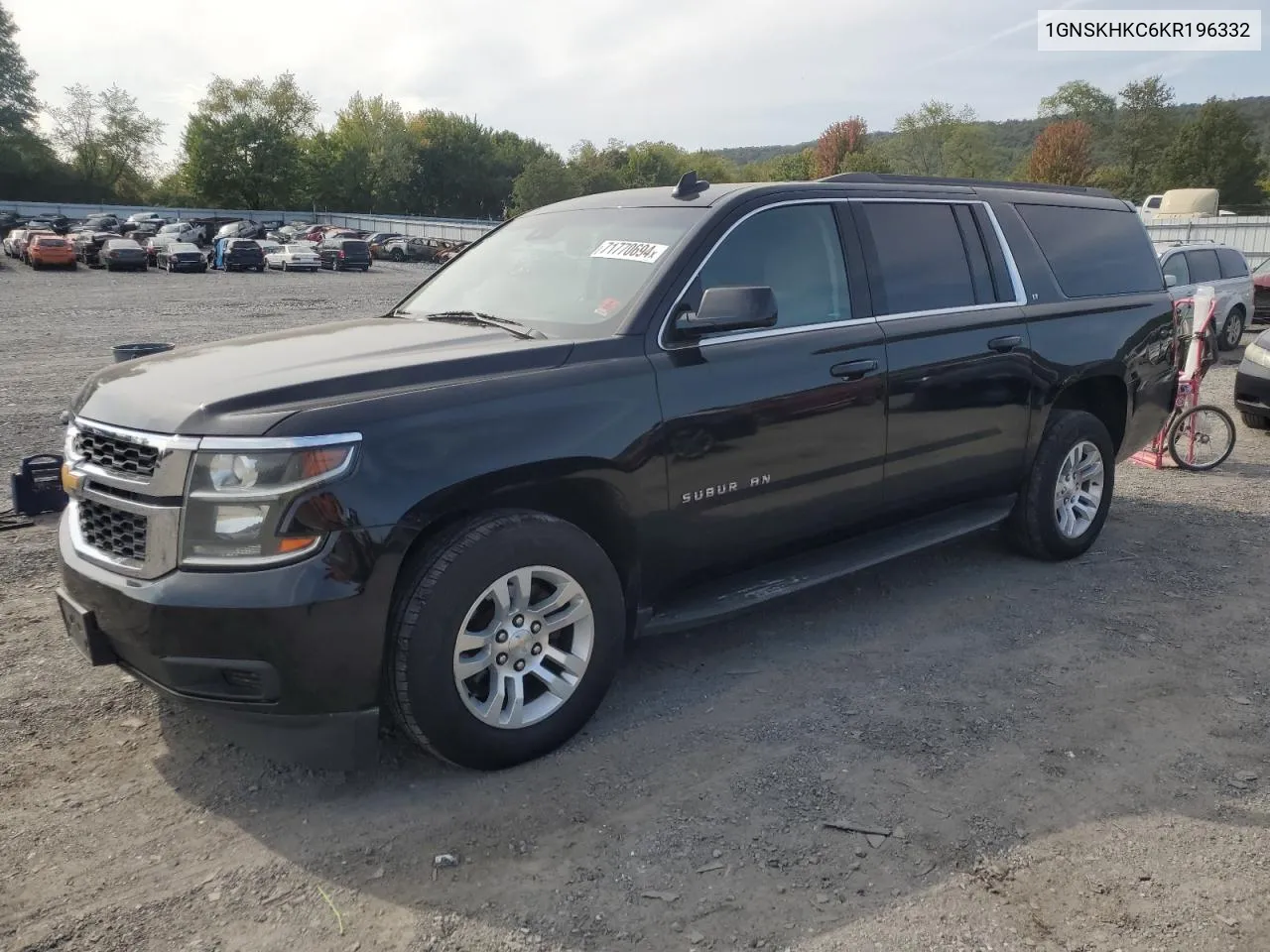 2019 Chevrolet Suburban K1500 Lt VIN: 1GNSKHKC6KR196332 Lot: 71770694