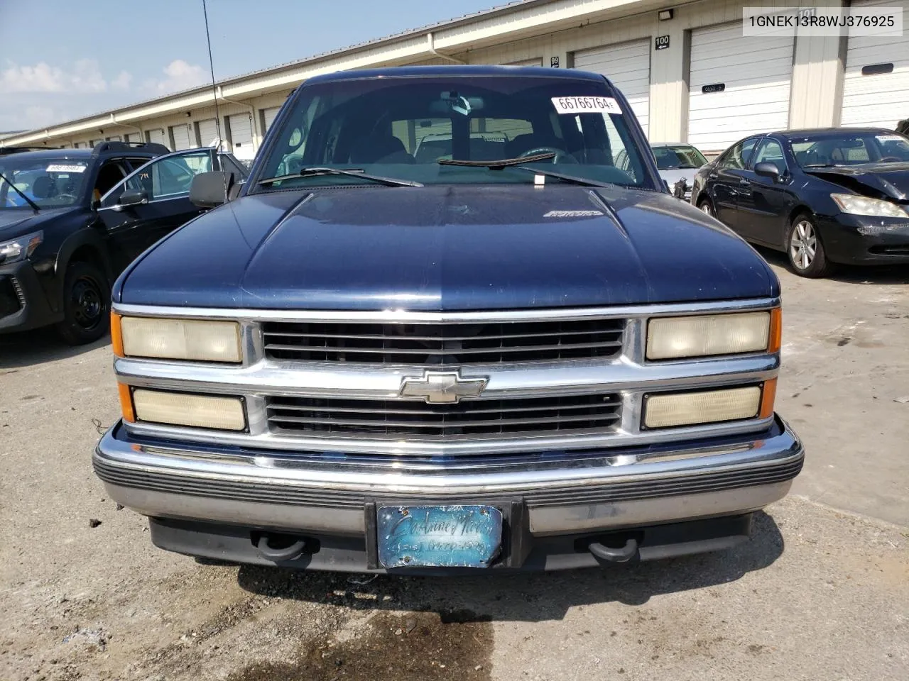 1998 Chevrolet Tahoe K1500 VIN: 1GNEK13R8WJ376925 Lot: 66766764