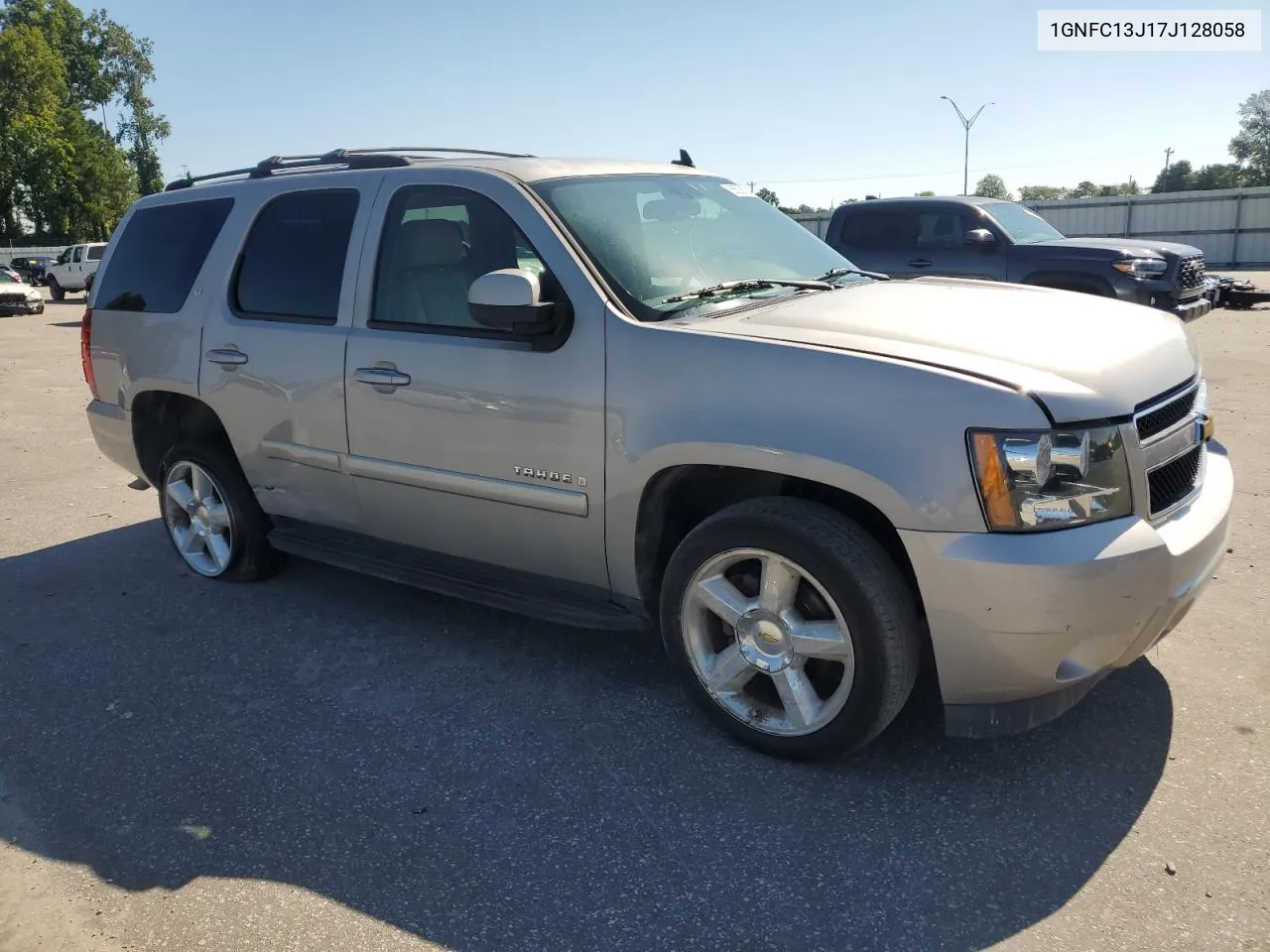 2007 Chevrolet Tahoe C1500 VIN: 1GNFC13J17J128058 Lot: 65536754