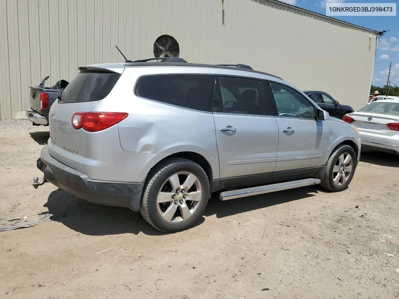 1GNKRGED3BJ398473 2011 Chevrolet Traverse Lt