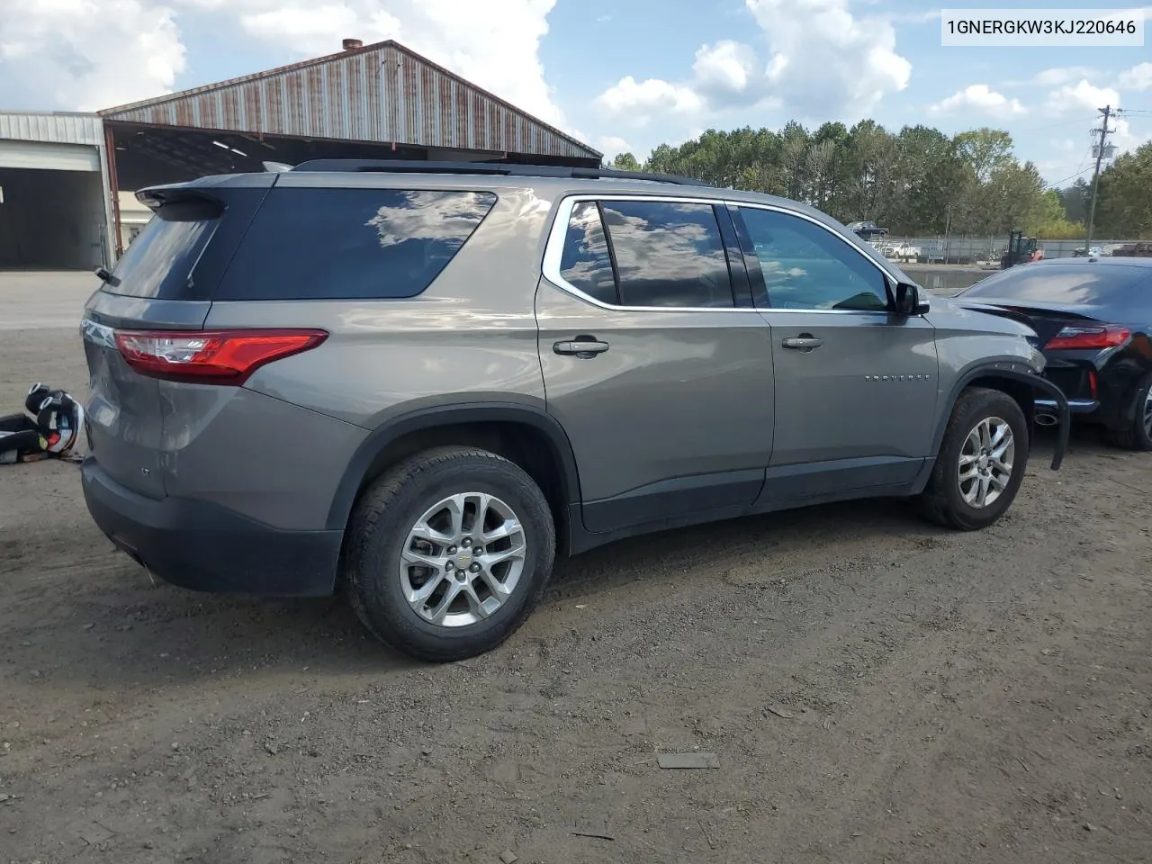 1GNERGKW3KJ220646 2019 Chevrolet Traverse Lt