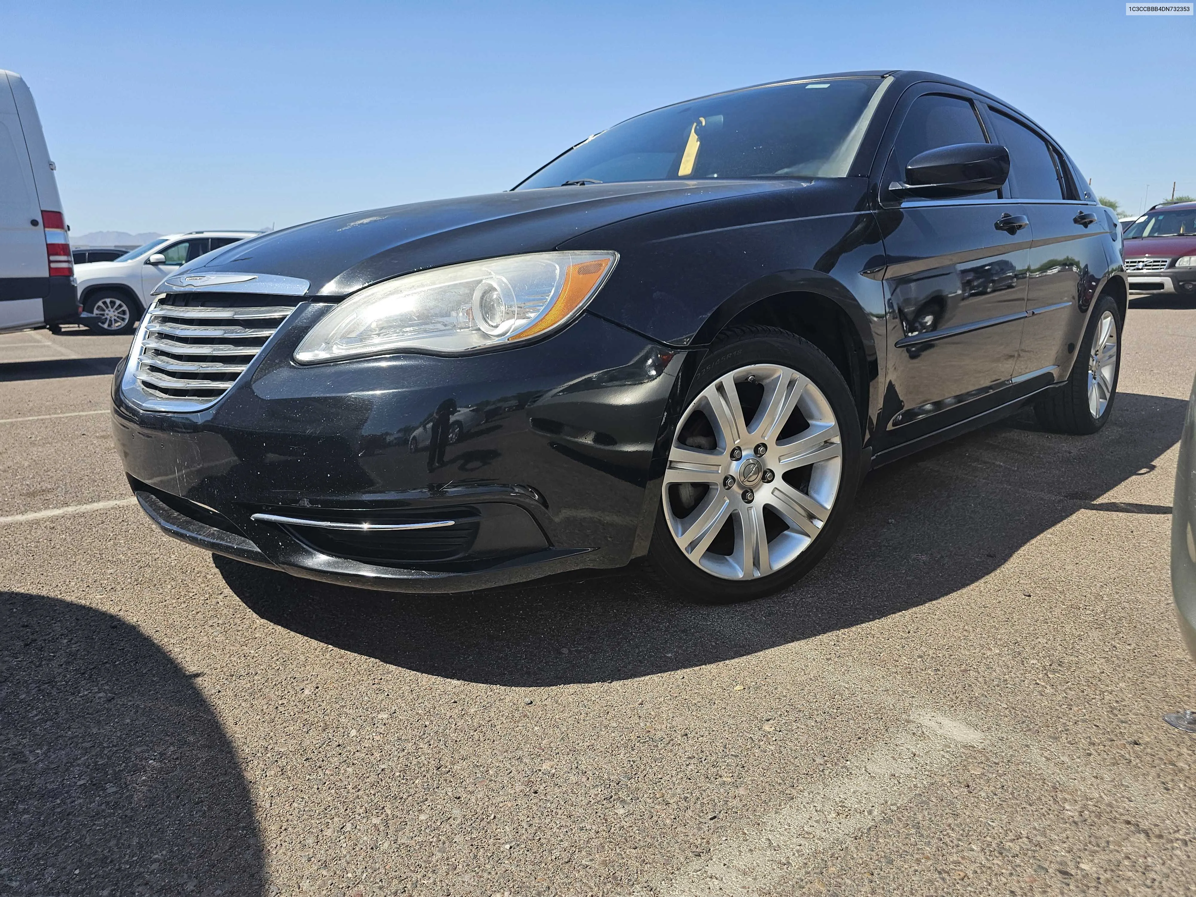 2013 Chrysler 200 Touring VIN: 1C3CCBBB4DN732353 Lot: 68763814