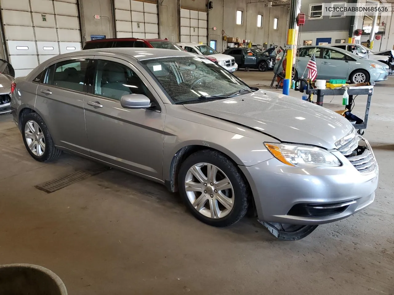 2013 Chrysler 200 Lx VIN: 1C3CCBAB8DN685636 Lot: 70801014