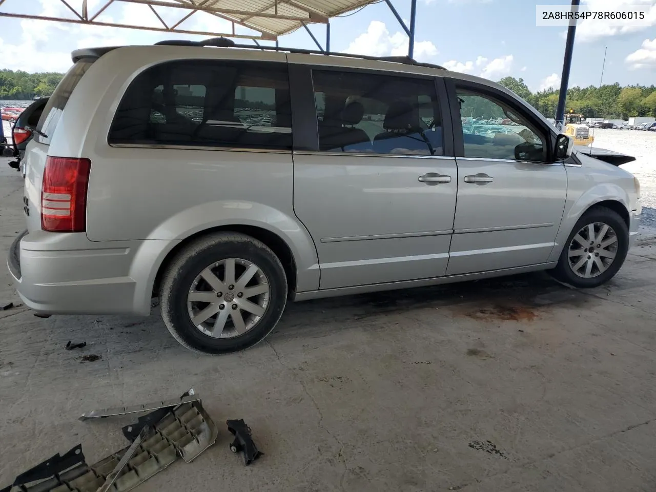 2A8HR54P78R606015 2008 Chrysler Town & Country Touring