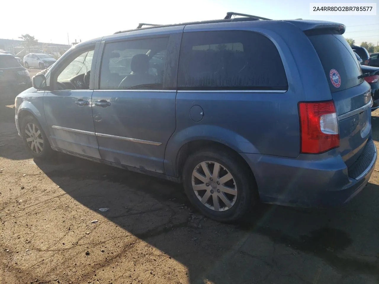 2011 Chrysler Town & Country Touring L VIN: 2A4RR8DG2BR785577 Lot: 66949753