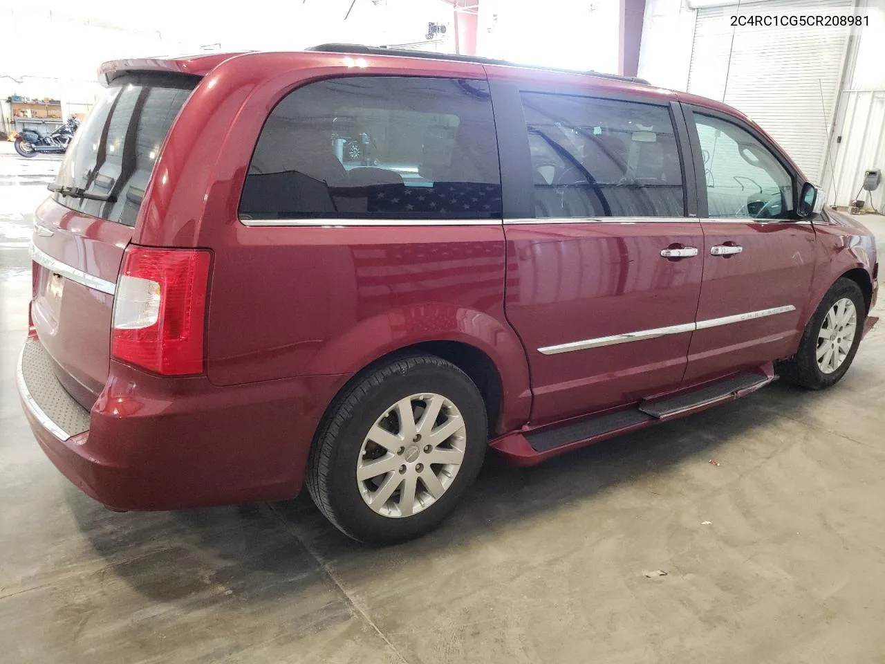 2C4RC1CG5CR208981 2012 Chrysler Town & Country Touring L