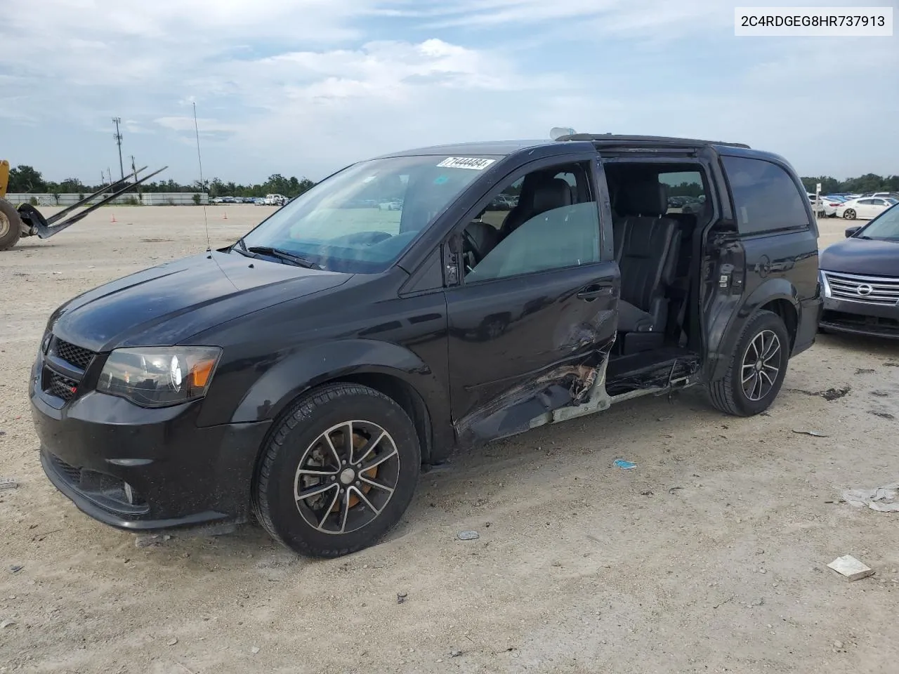 2C4RDGEG8HR737913 2017 Dodge Grand Caravan Gt