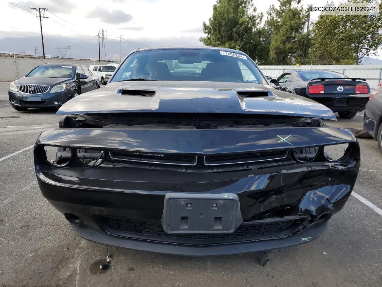 2017 Dodge Challenger Sxt VIN: 2C3CDZAG2HH629241 Lot: 71686284