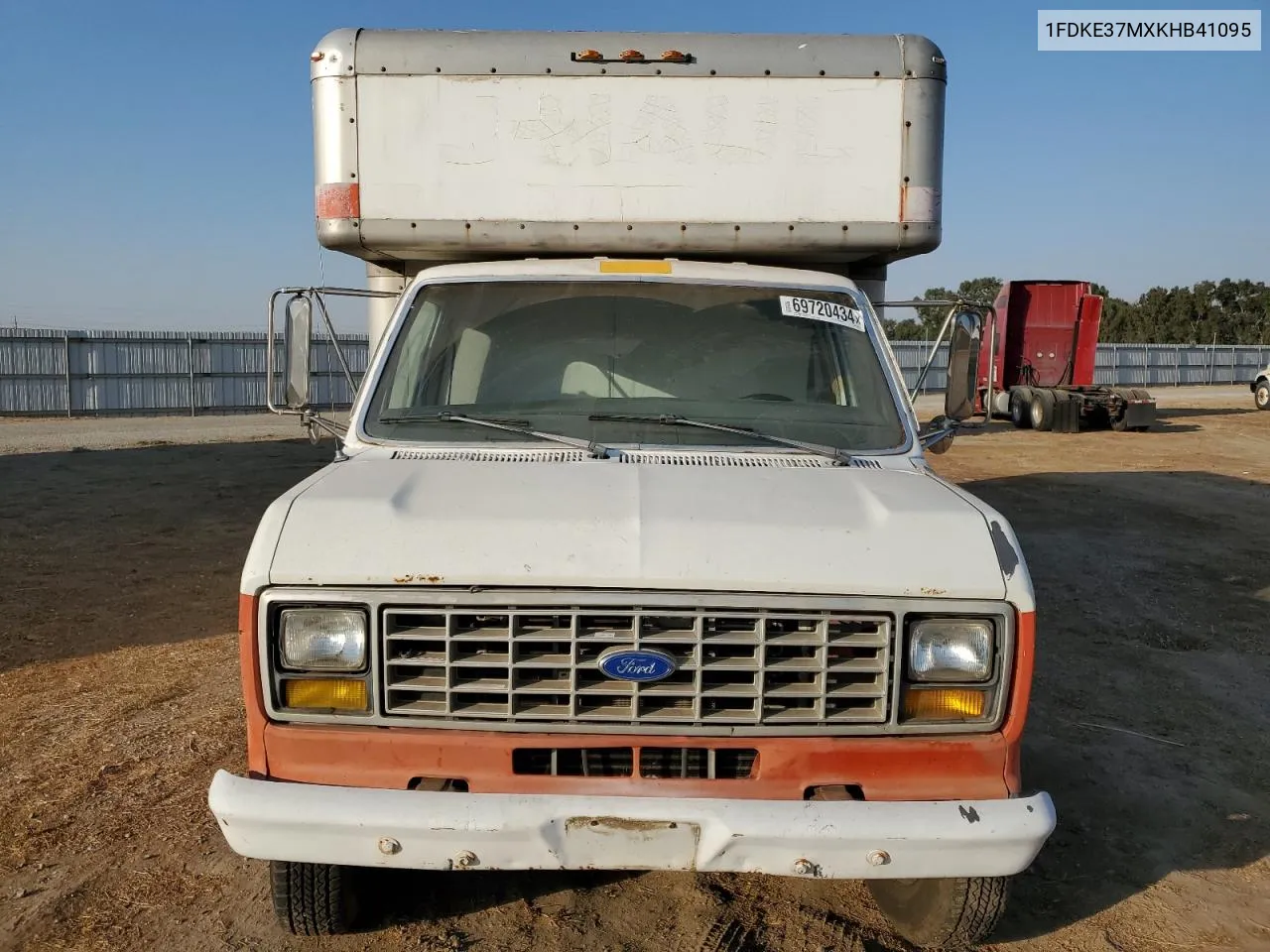 1989 Ford Econoline E350 Cutaway Van VIN: 1FDKE37MXKHB41095 Lot: 69720434