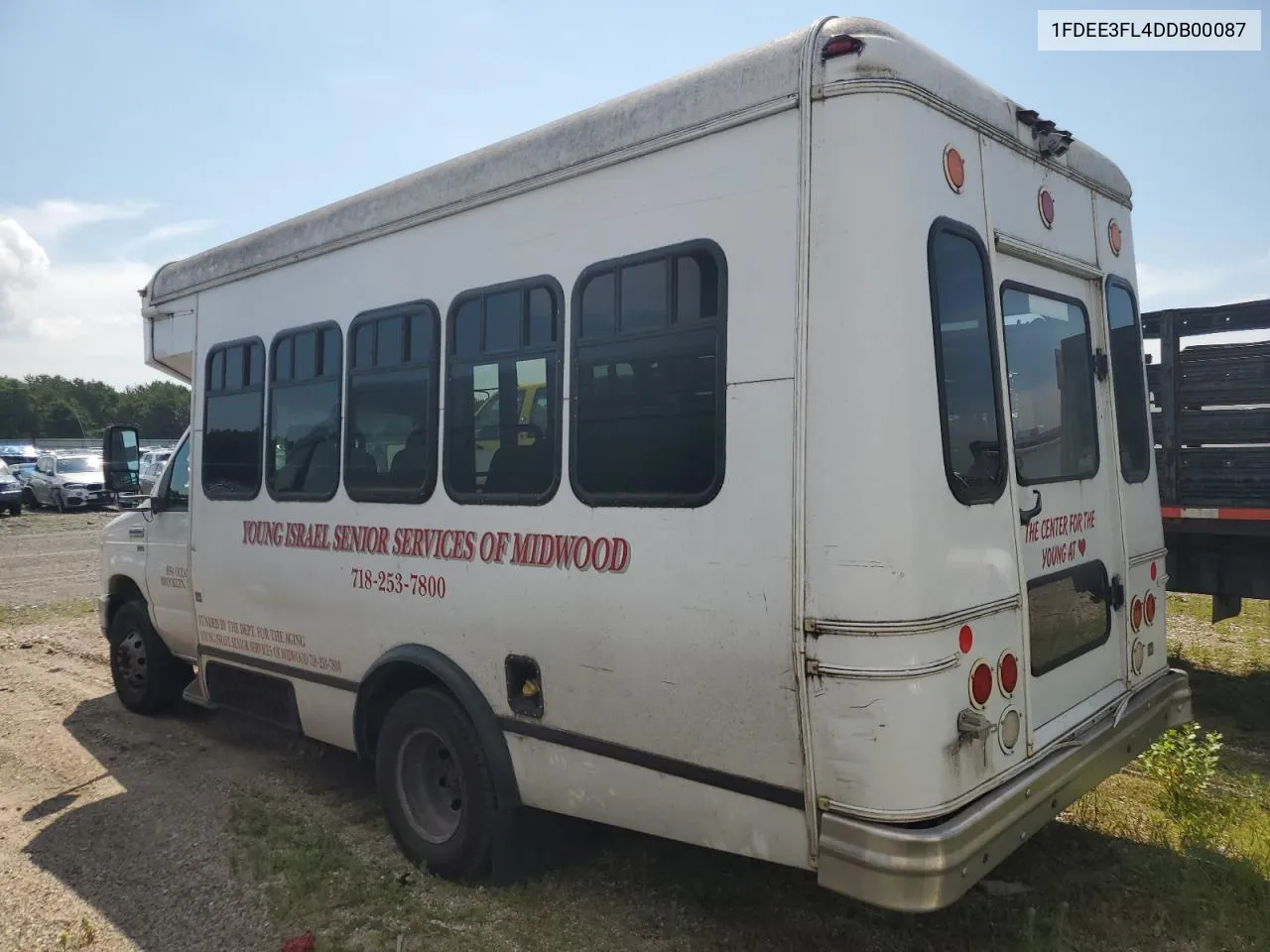 2013 Ford Econoline E350 Super Duty Cutaway Van VIN: 1FDEE3FL4DDB00087 Lot: 60977754