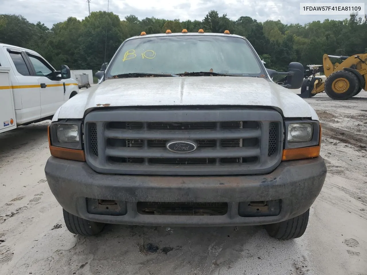 2001 Ford F550 Super Duty VIN: 1FDAW57F41EA81109 Lot: 68863294