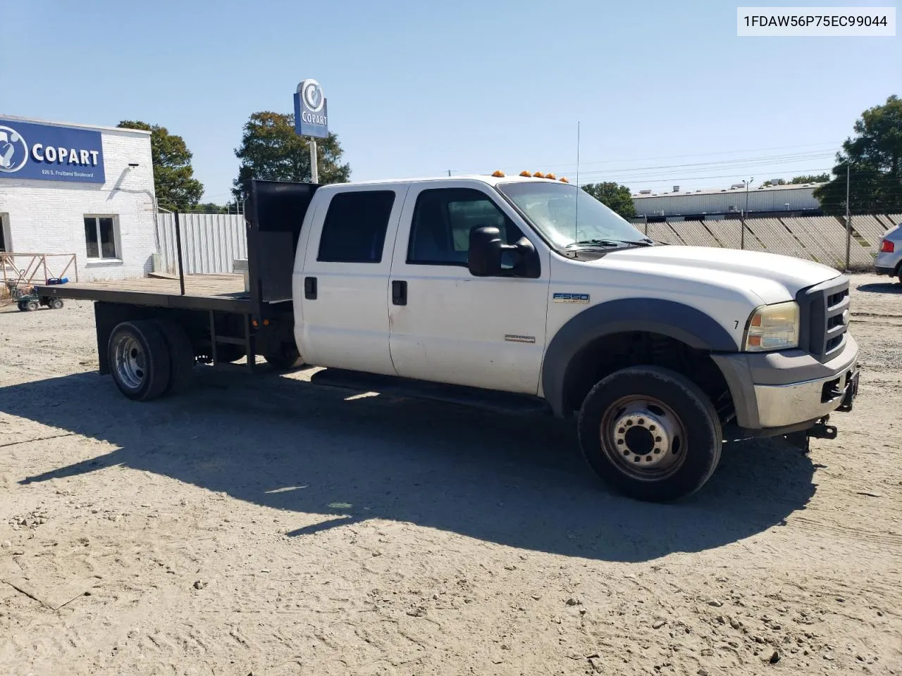 2005 Ford F550 Super Duty VIN: 1FDAW56P75EC99044 Lot: 70419024