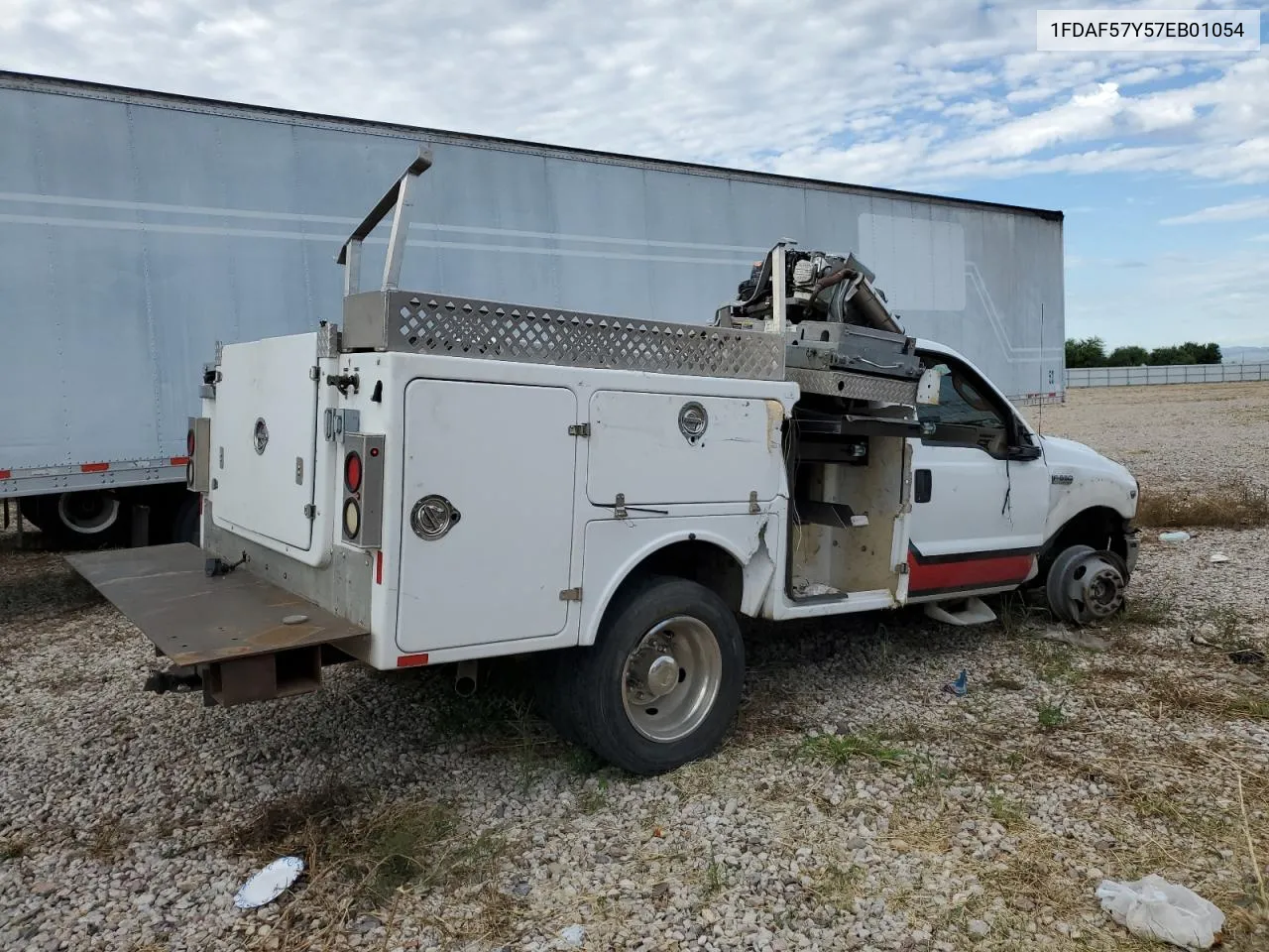 2007 Ford F550 Super Duty VIN: 1FDAF57Y57EB01054 Lot: 66960144