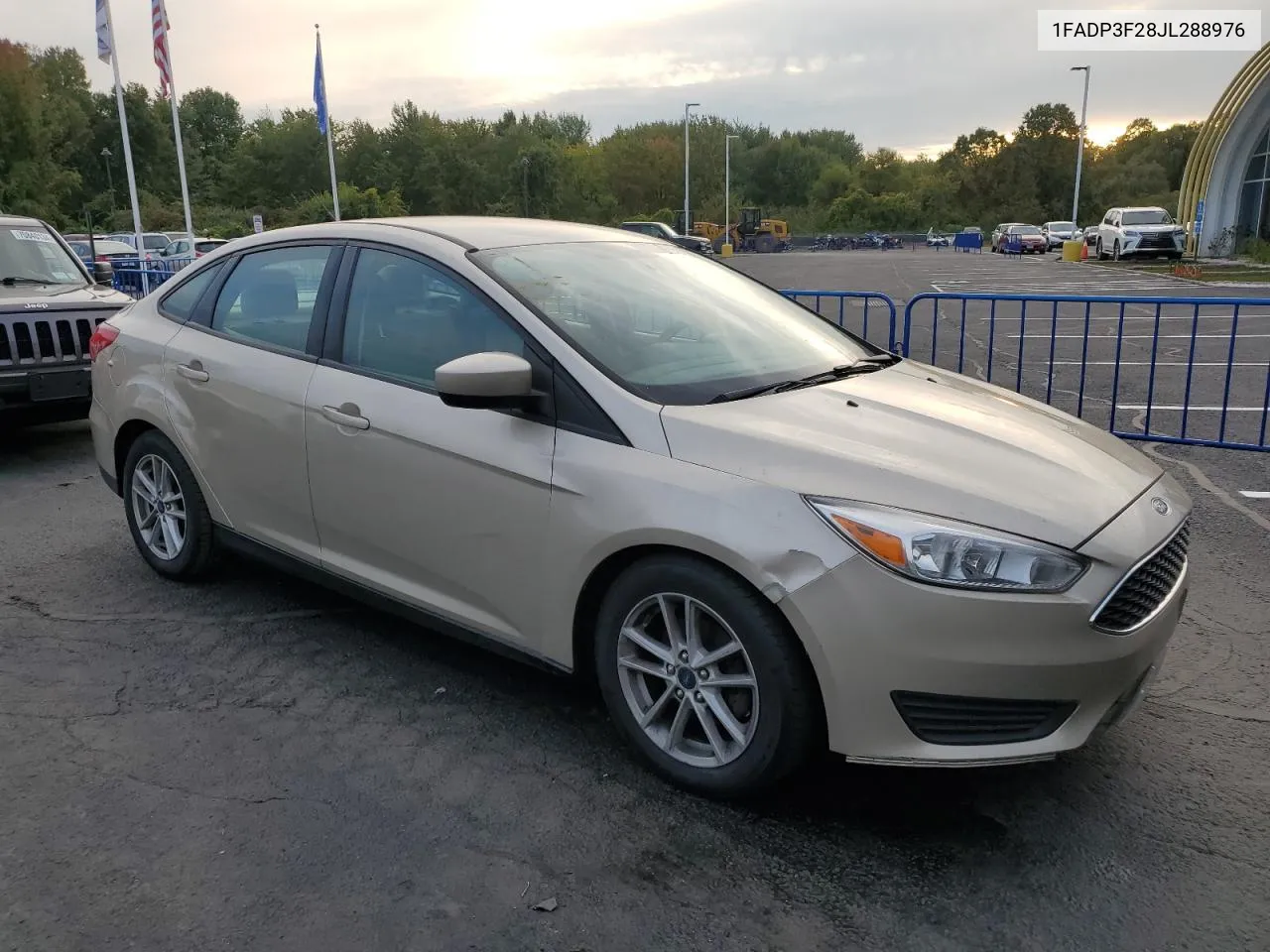 2018 Ford Focus Se VIN: 1FADP3F28JL288976 Lot: 71985864