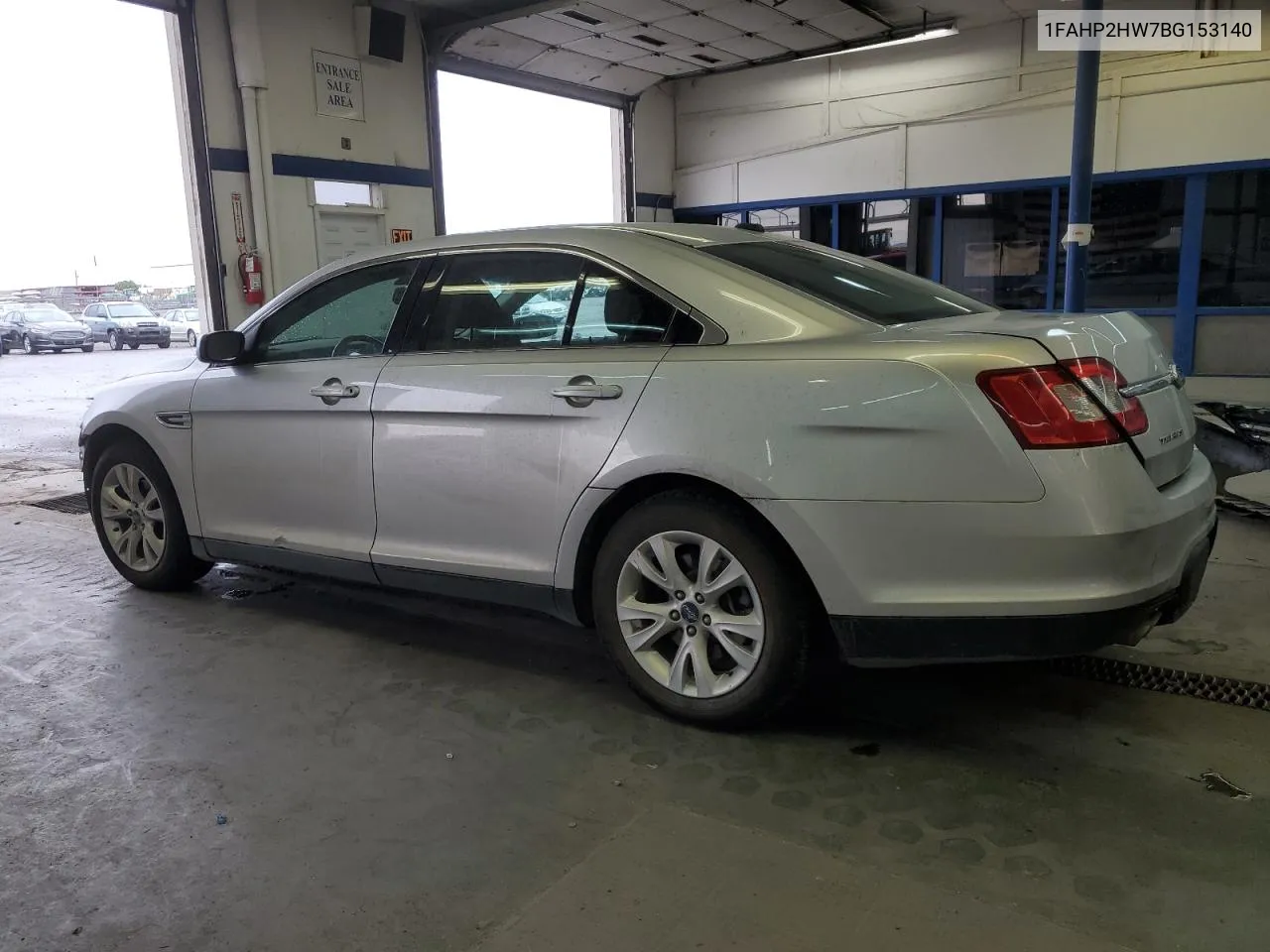 1FAHP2HW7BG153140 2011 Ford Taurus Sel