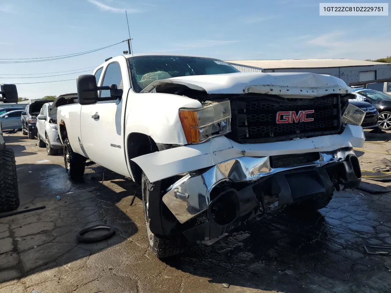 2013 GMC Sierra K2500 Heavy Duty VIN: 1GT22ZC81DZ229751 Lot: 71376114