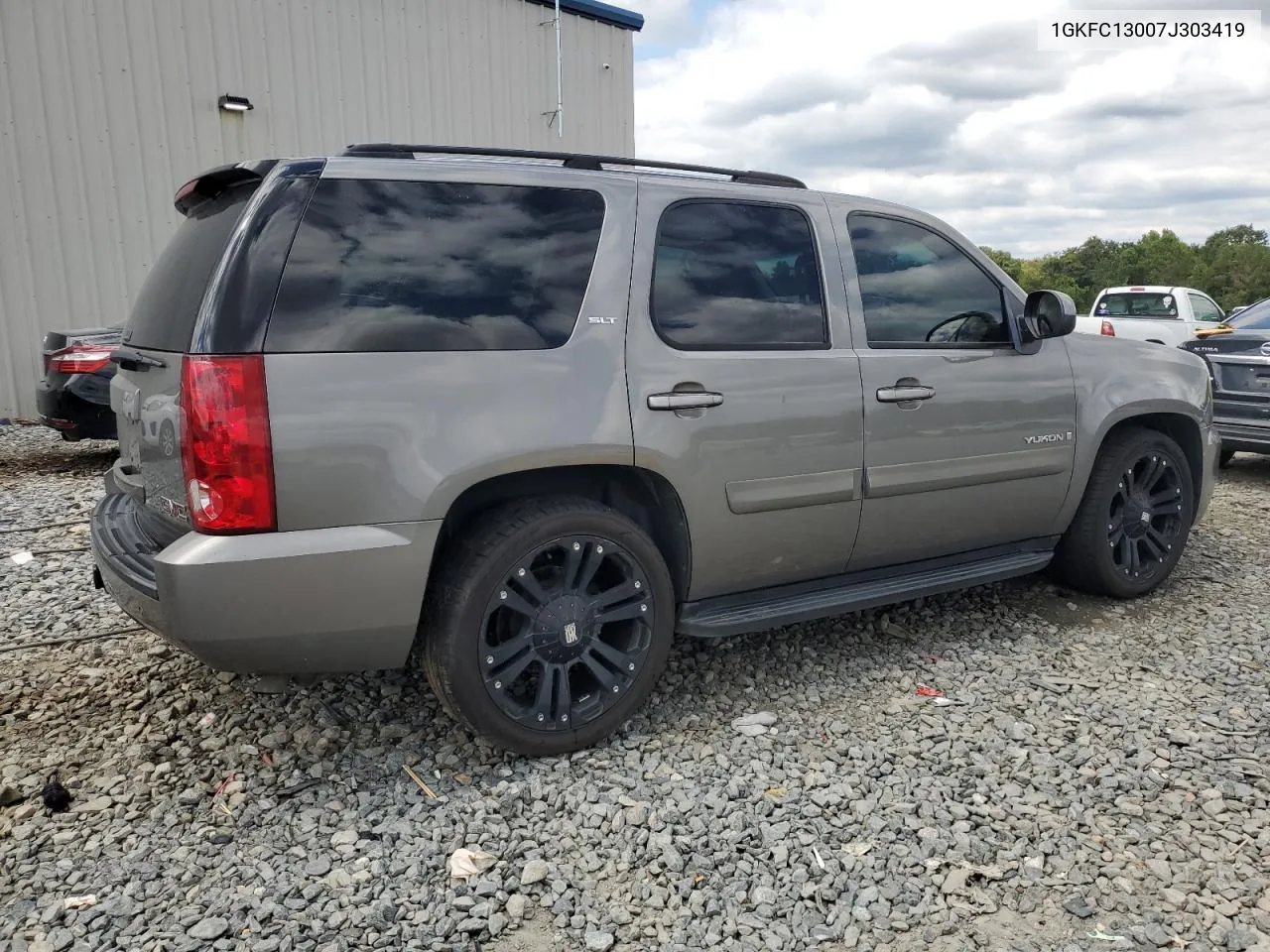 2007 GMC Yukon VIN: 1GKFC13007J303419 Lot: 70959264