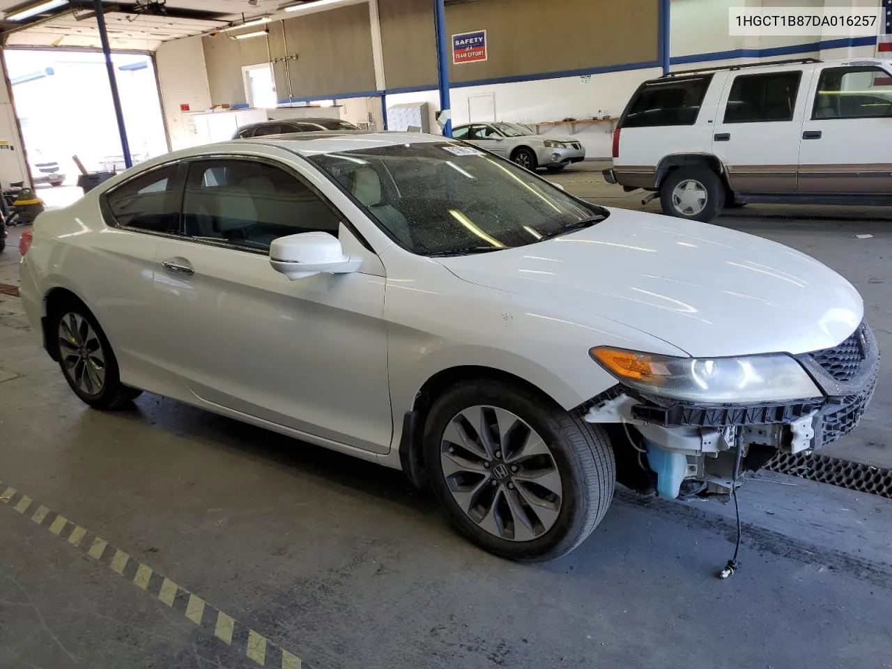 2013 Honda Accord Exl VIN: 1HGCT1B87DA016257 Lot: 61965234